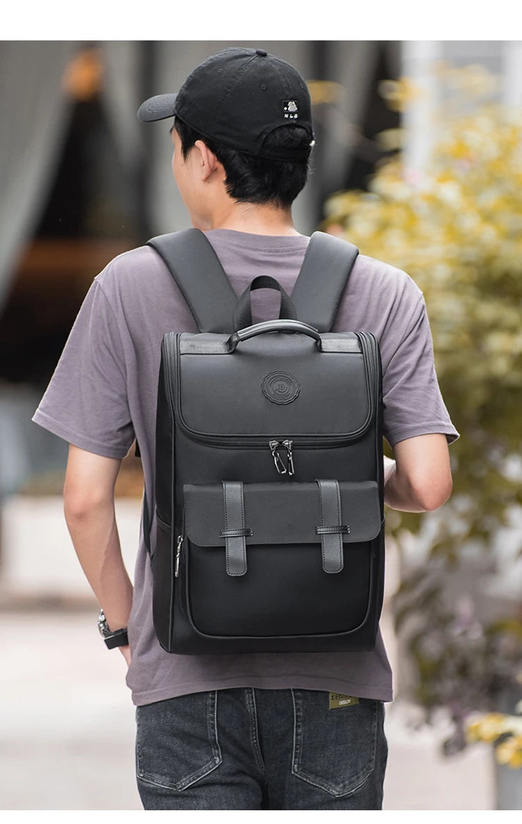 Male and Female College Students Leisure Large Capacity Travel Computer Backpack